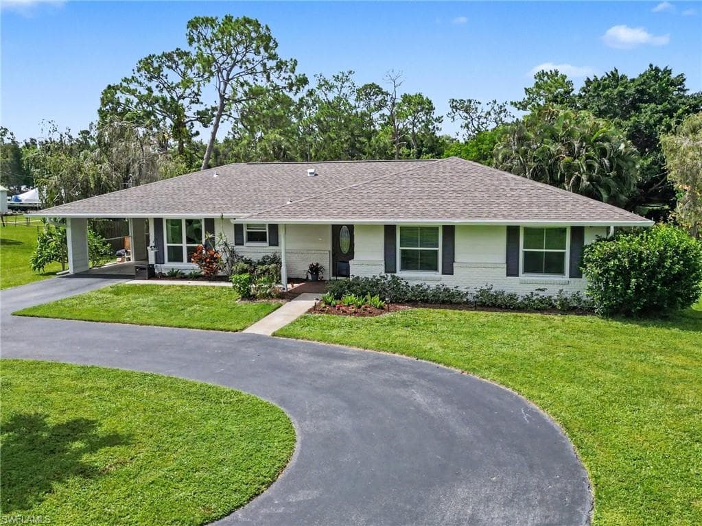 5272 Myrtle Ln, Naples, photo 2