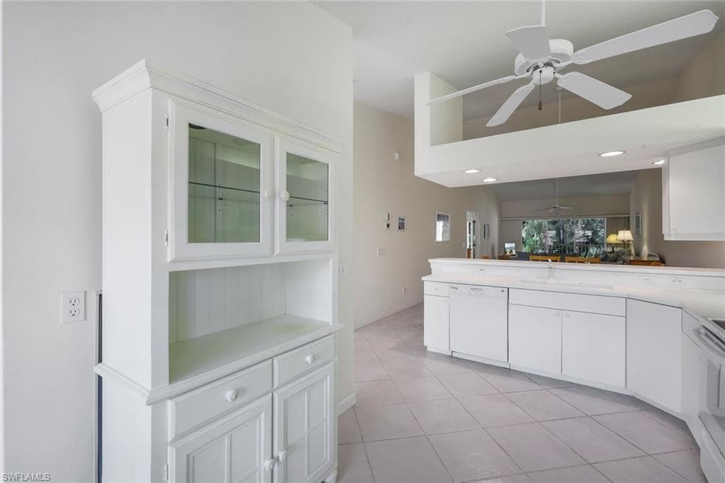 1660 Windy Pines Dr #4, Naples, photo 2