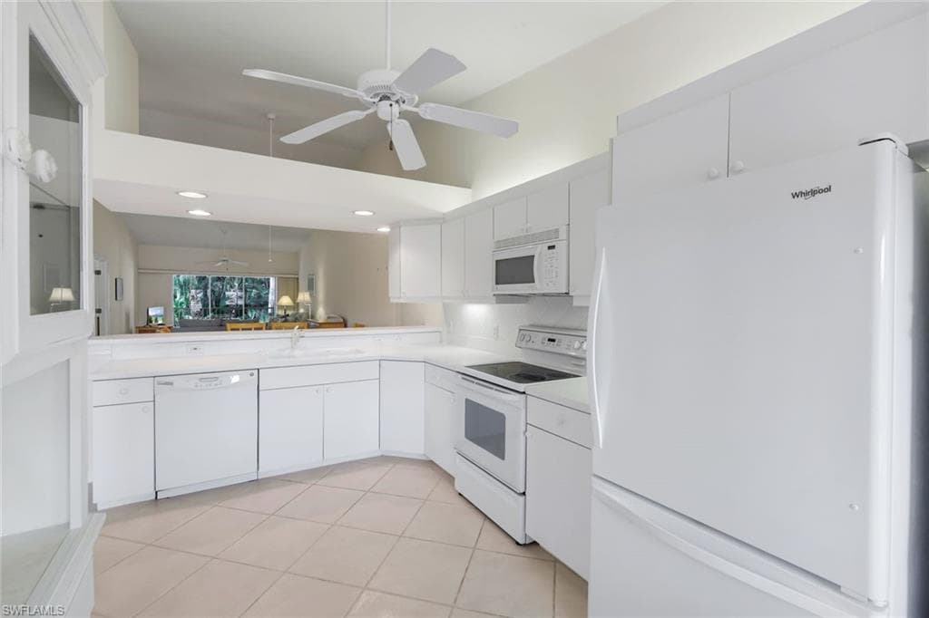 1660 Windy Pines Dr #4, Naples