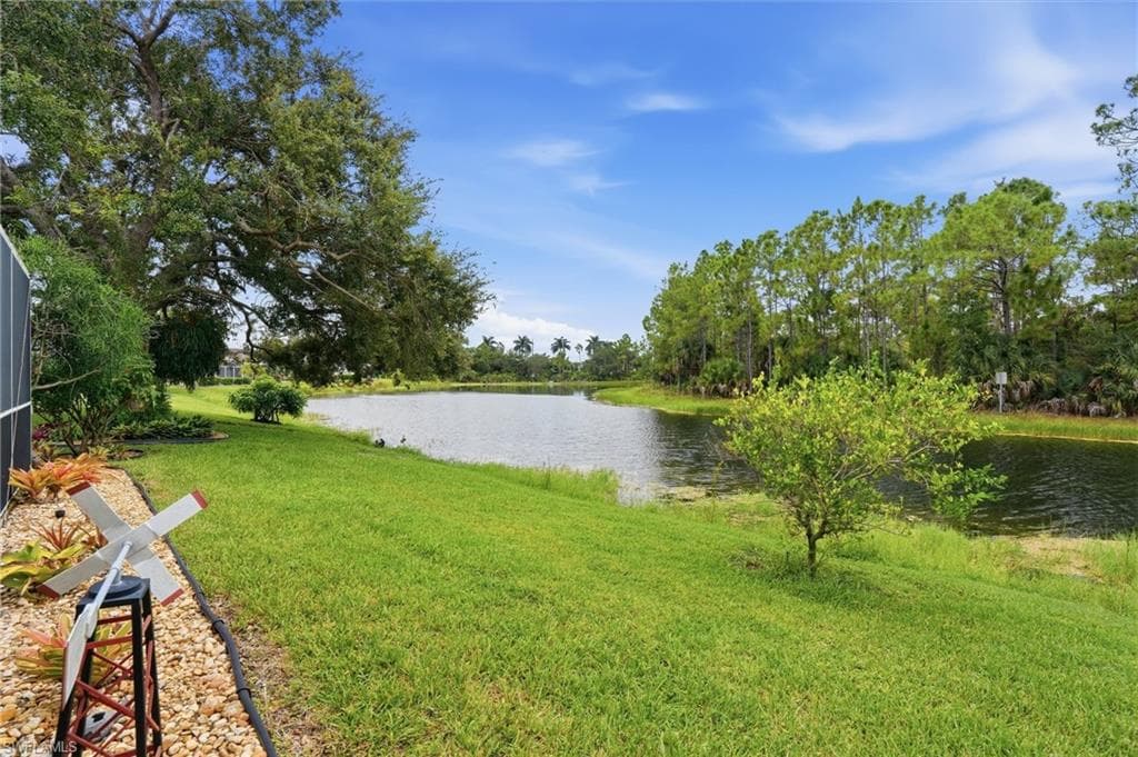 5253 Whitten Dr, Naples, photo 3