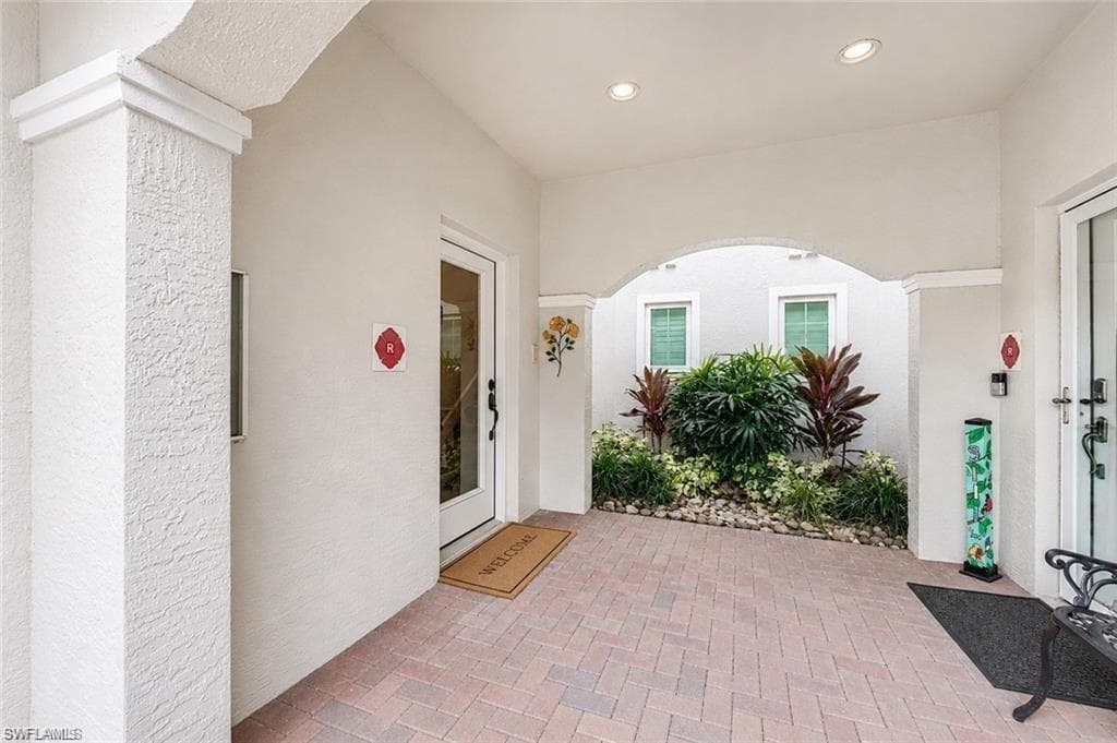 9111 Palmetto Ridge Dr #201, Estero, photo 3