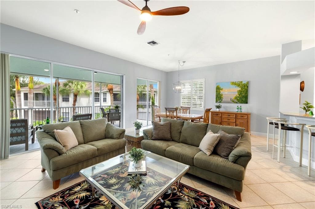 5035 Yacht Harbor Dr #203, Naples, photo 3