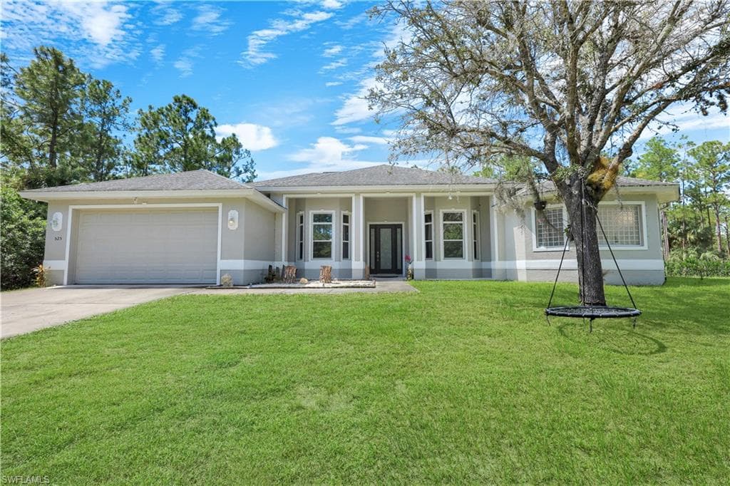 525 Desoto Blvd, Naples