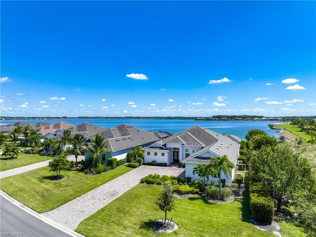 18789 Wildblue Blvd, Estero, photo 2