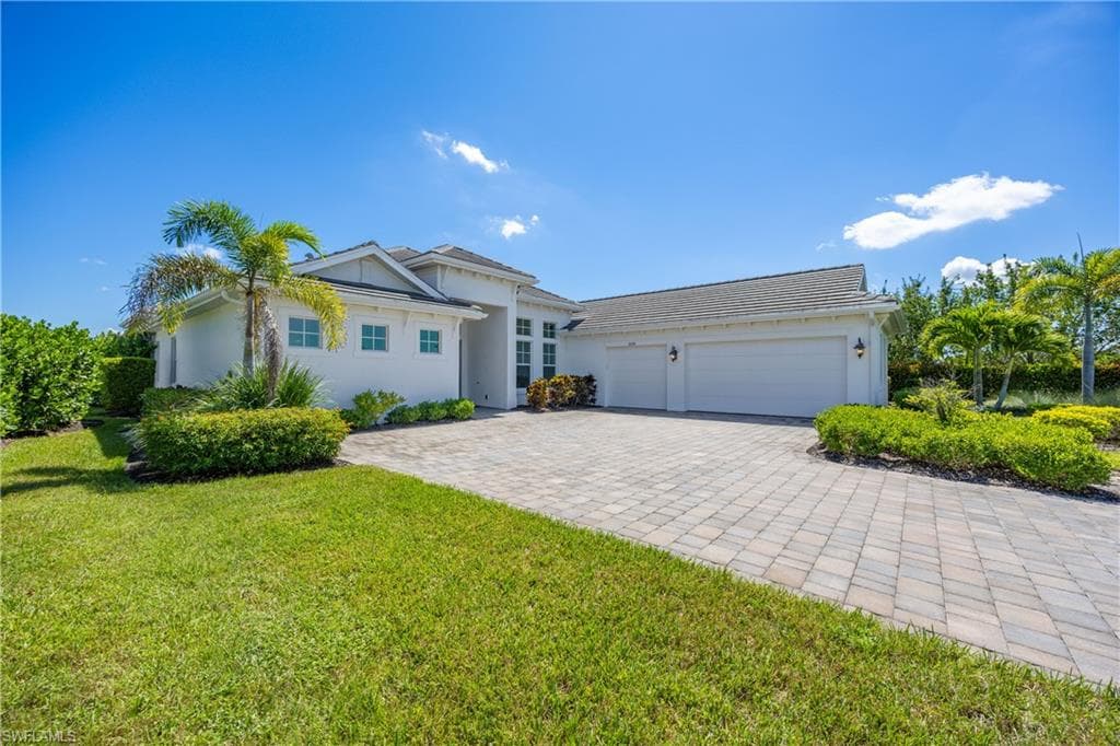 18789 Wildblue Blvd, Estero, photo 3