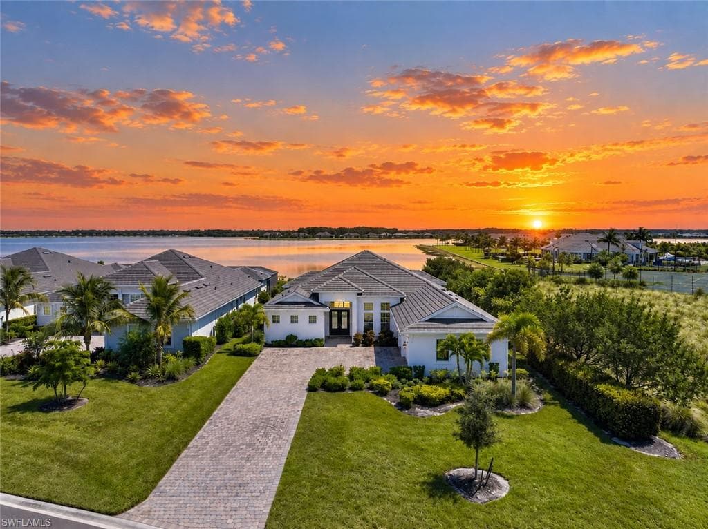 18789 Wildblue Blvd, Estero