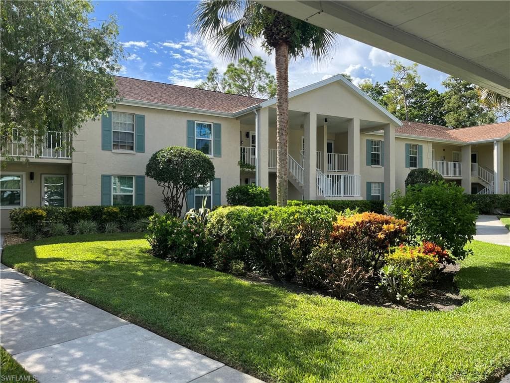 1708 Kings Lake Blvd #204, Naples