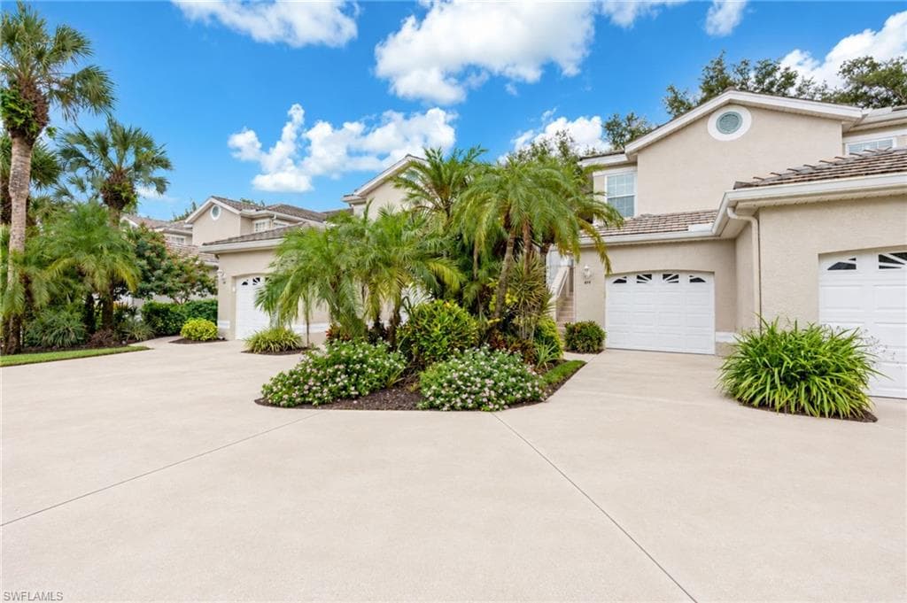 13060 Hamilton Harbour Dr #h11, Naples