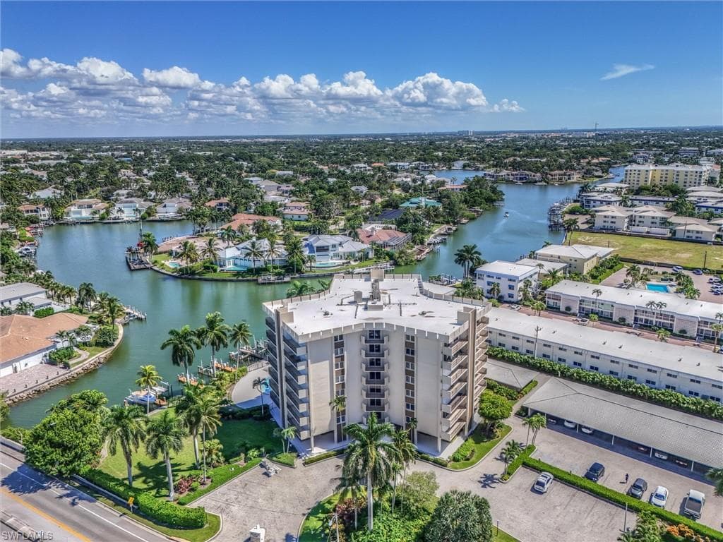 2150 Gulf Shore Blvd #703, Naples, photo 2