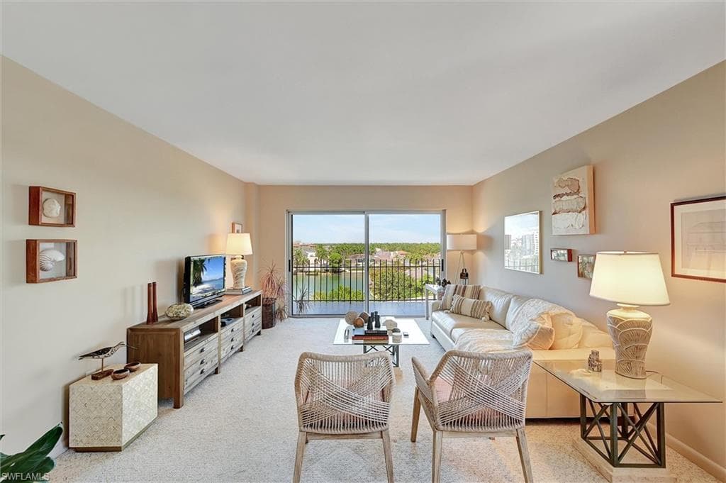 2150 Gulf Shore Blvd #703, Naples, photo 3