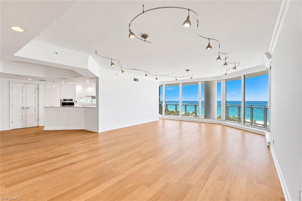 8231 Bay Colony Dr #602, Naples, photo 3