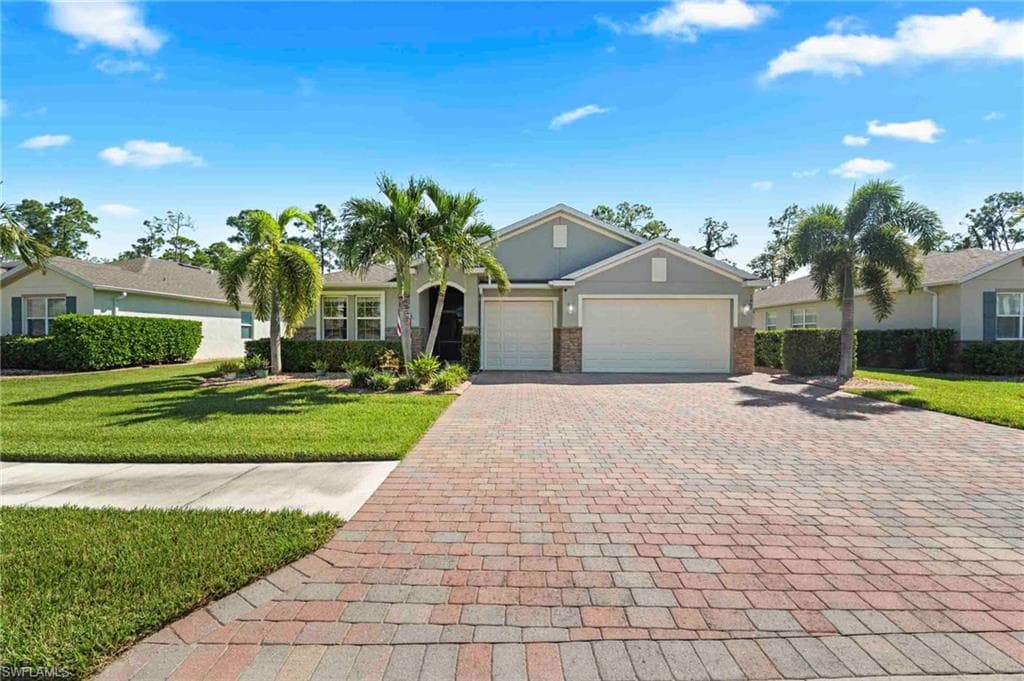 3069 Amadora Cir, Cape Coral