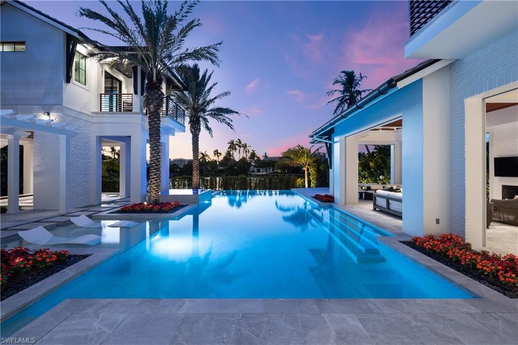 616 Bougainvillea Rd, Naples, photo 2