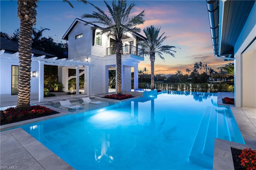 616 Bougainvillea Rd, Naples, photo 3