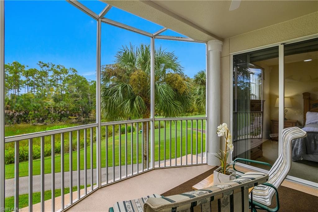4863 Hampshire Ct #104, Naples, photo 2