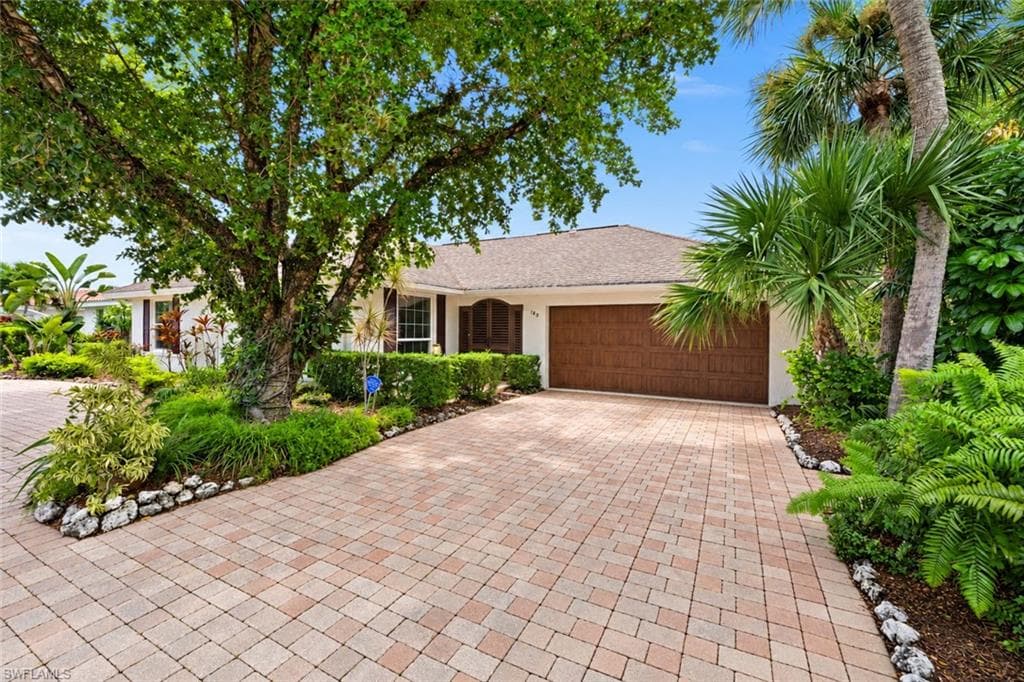 180 Pebble Beach Blvd, Naples
