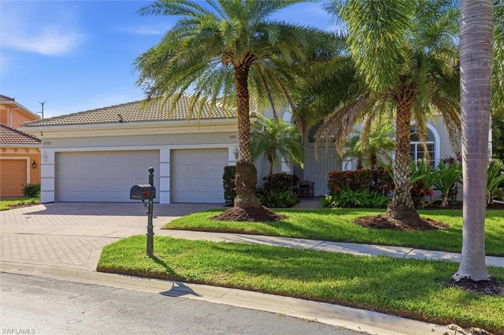8910 Paseo De Valencia St, Fort Myers, photo 2