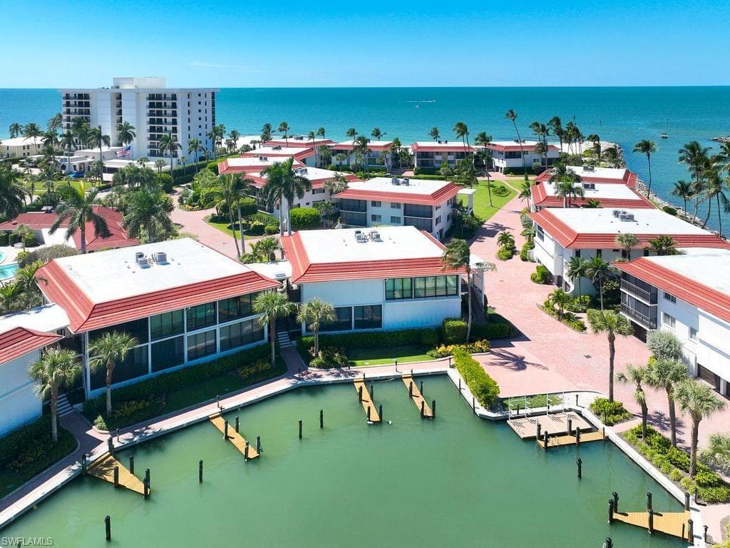2230 Gulf Shore Blvd #t4, Naples