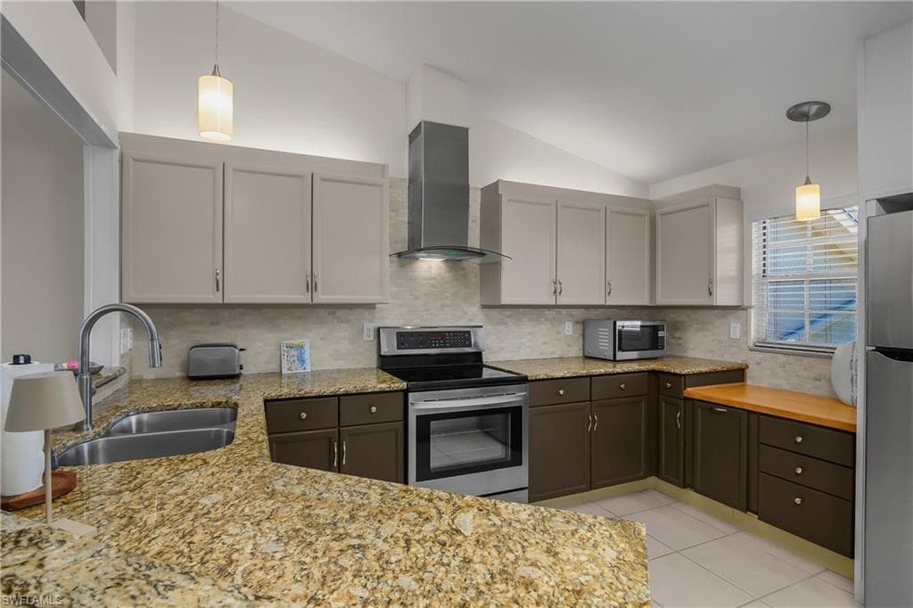 13131 Castle Harbour Dr #m7, Naples, photo 3