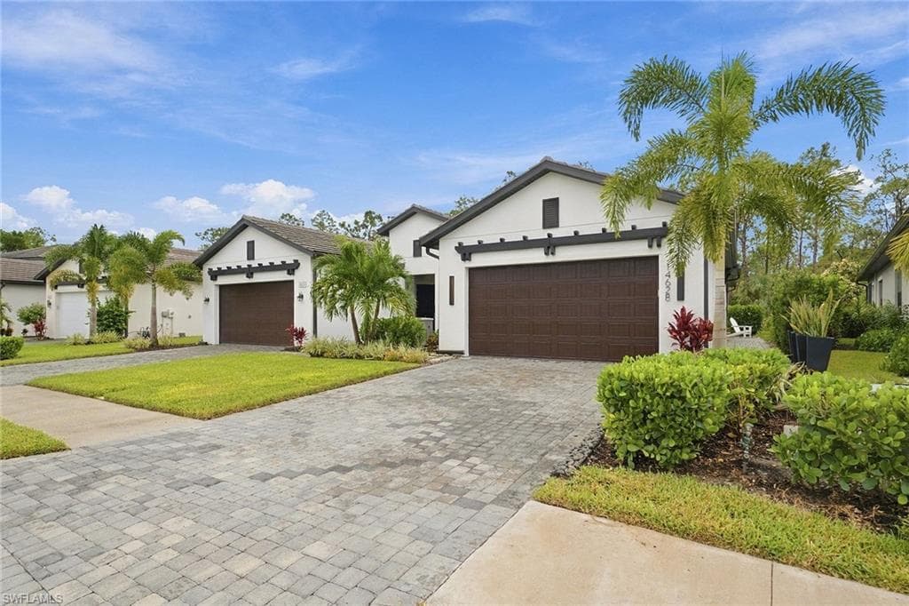 14628 Kingfisher Loop, Naples