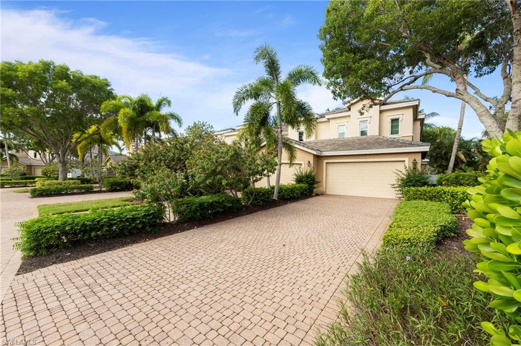 3142 Aviamar Cir #2104, Naples, photo 2