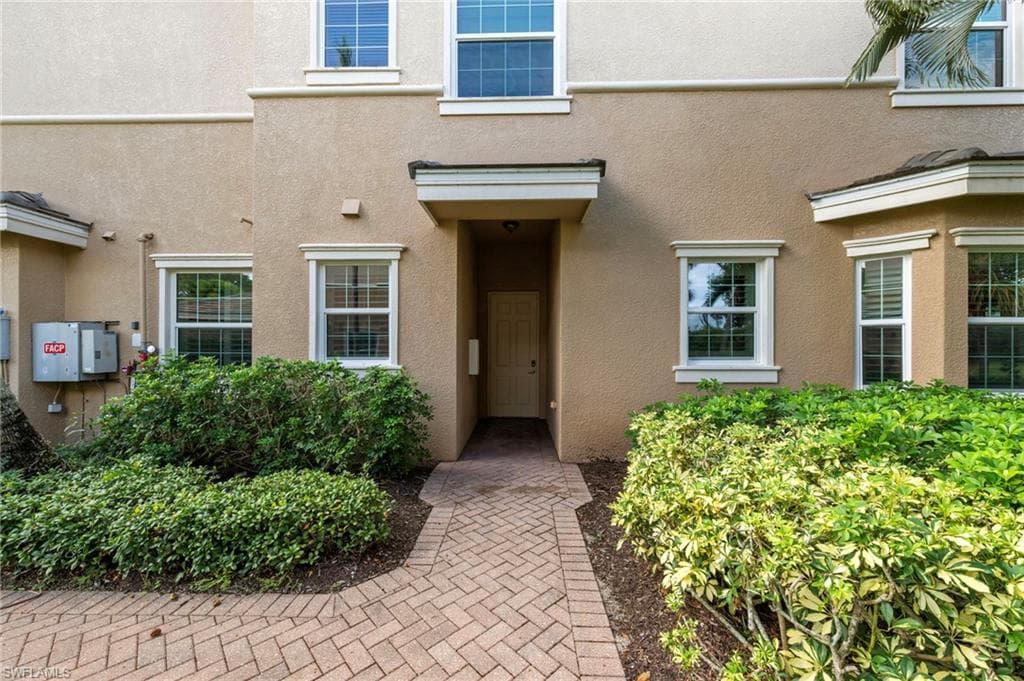 3142 Aviamar Cir #2104, Naples, photo 3
