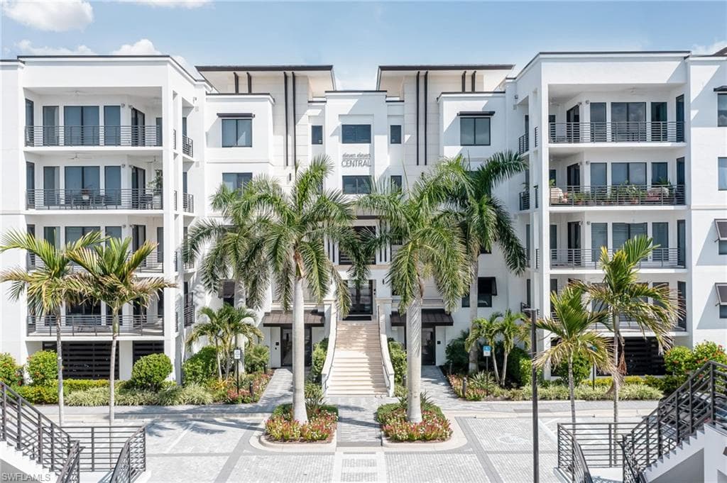 1115 Central Ave #352, Naples