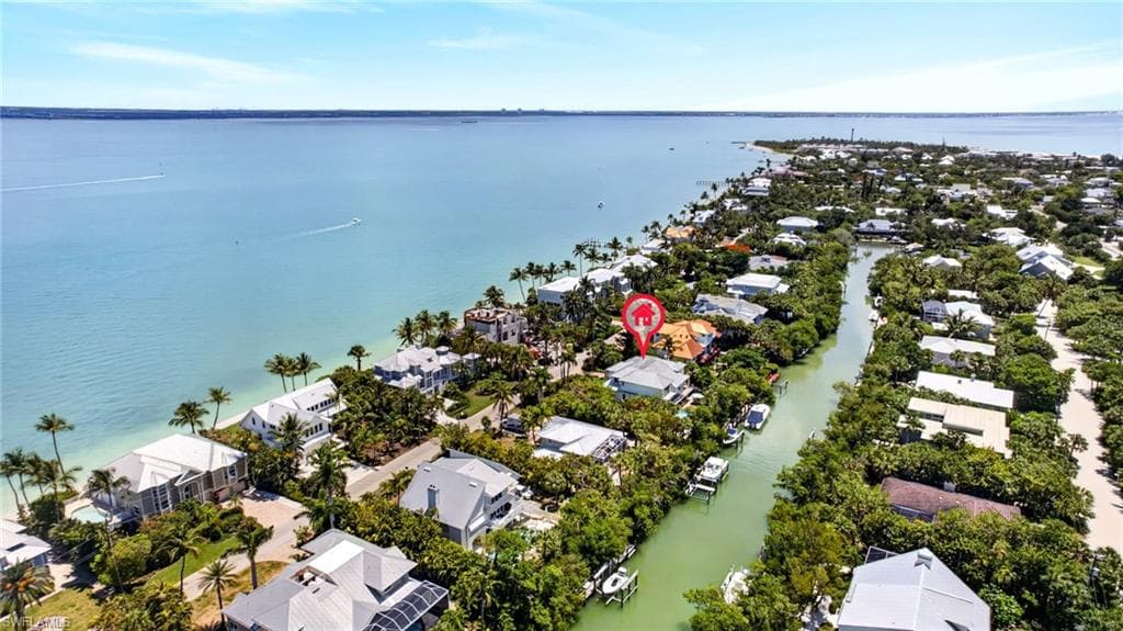 561 Lighthouse Way, Sanibel, photo 2