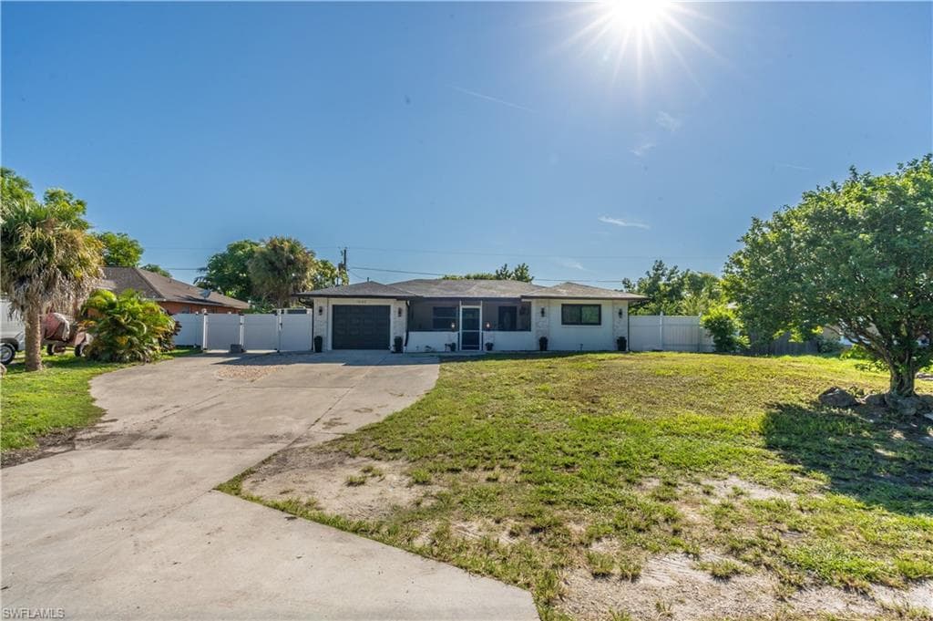 1990 48th St, Naples, photo 3