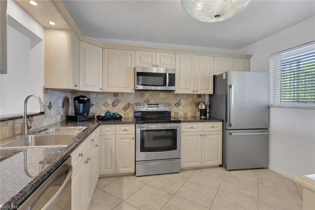 305 Goodlette-Frank Rd #c304, Naples, photo 2