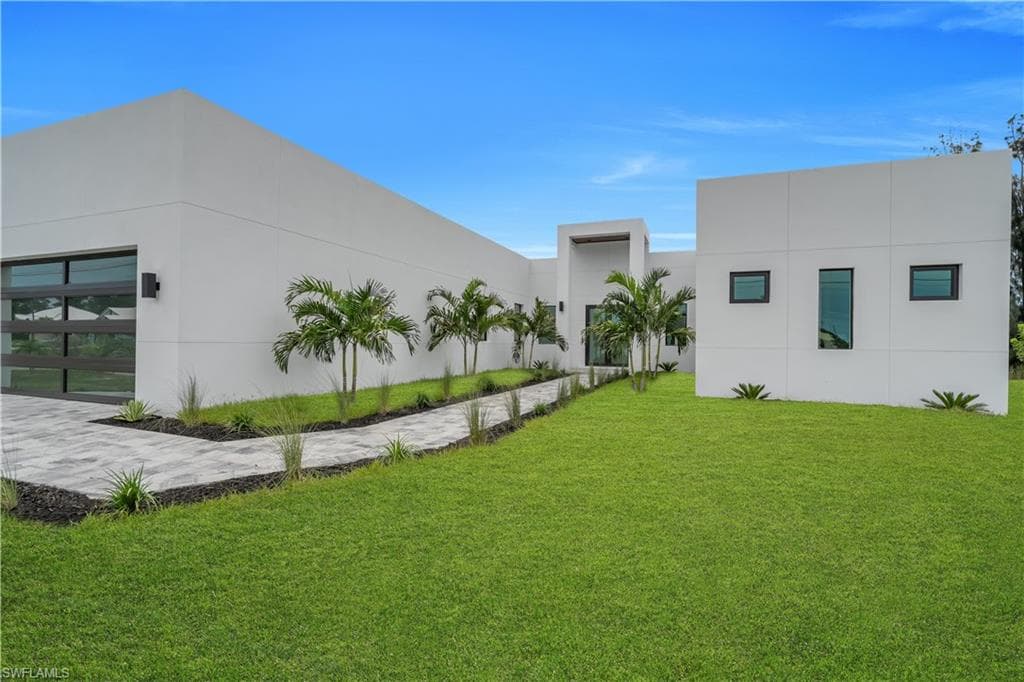 1505 24th Ter, Cape Coral