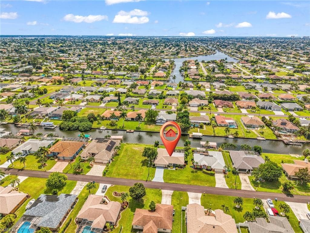 216 30th Ter, Cape Coral, photo 2