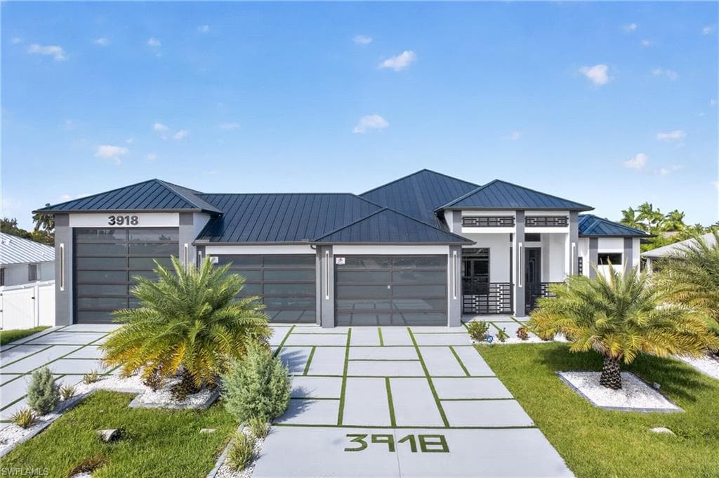 3918 Oasis Blvd, Cape Coral