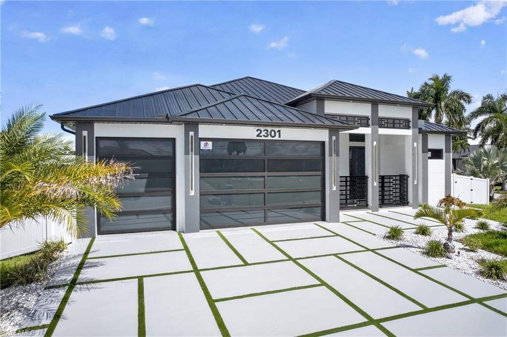 2301 39th Ter, Cape Coral