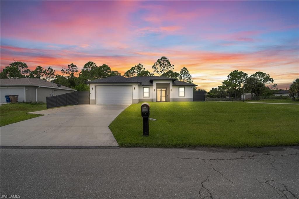 6131 Laurelwood Dr, Fort Myers, photo 2