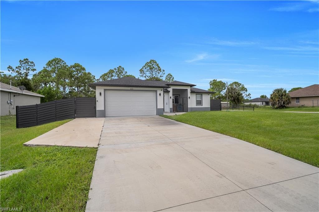 6131 Laurelwood Dr, Fort Myers, photo 3