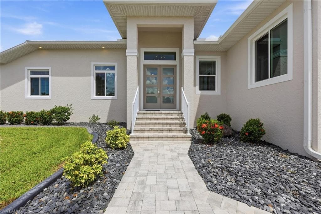 312 Segovia Dr, Punta Gorda, photo 3