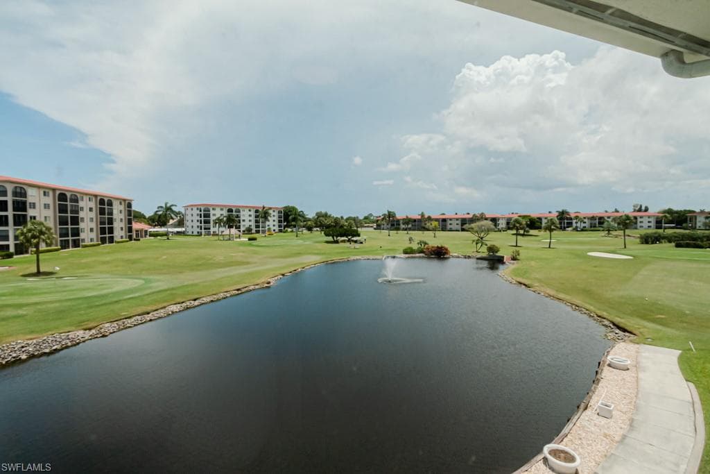 49 High Point Cir #303, Naples