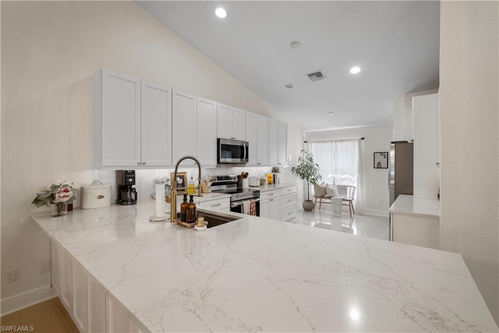 8163 Ibis Cove Cir, Naples