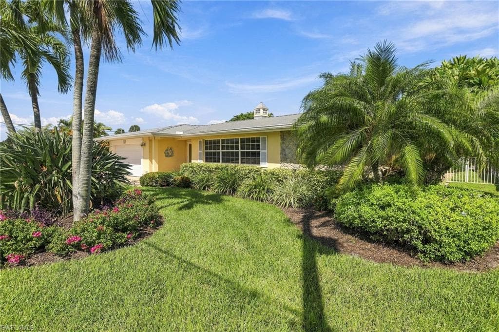 5305 Malaluka Ct, Cape Coral, photo 2