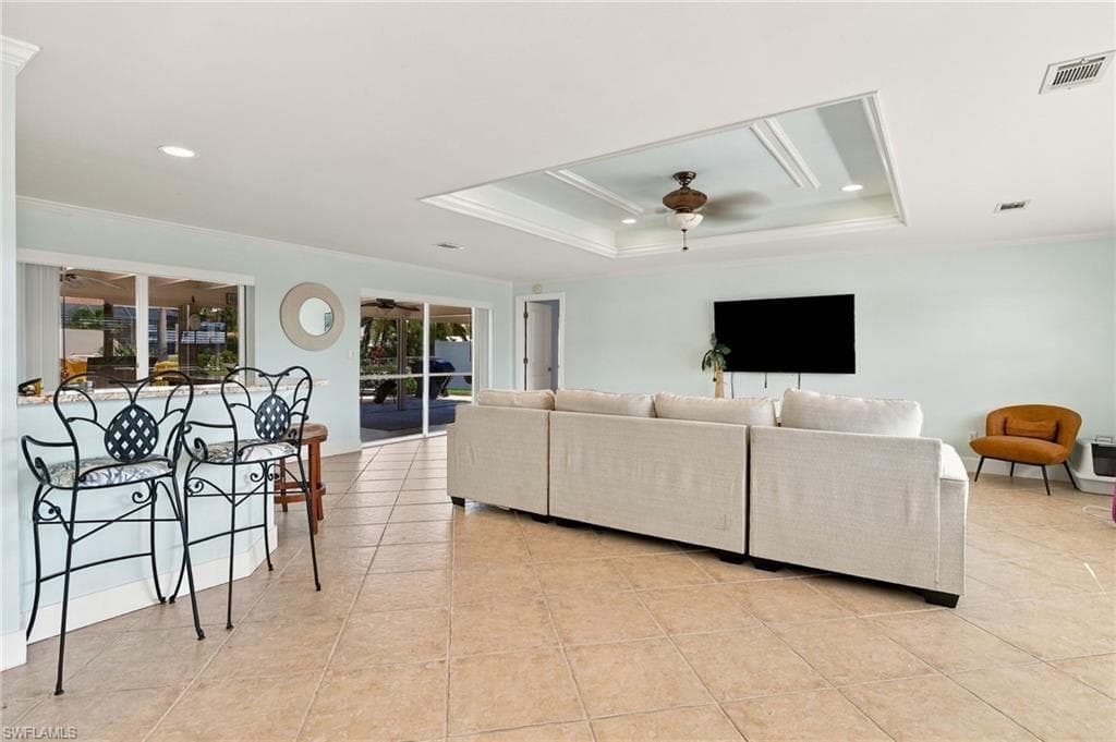 5305 Malaluka Ct, Cape Coral, photo 3