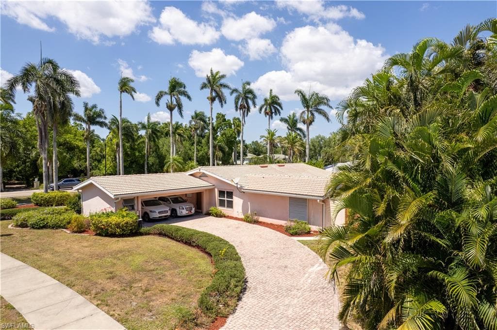 2627 Mcgregor Blvd, Fort Myers, photo 2