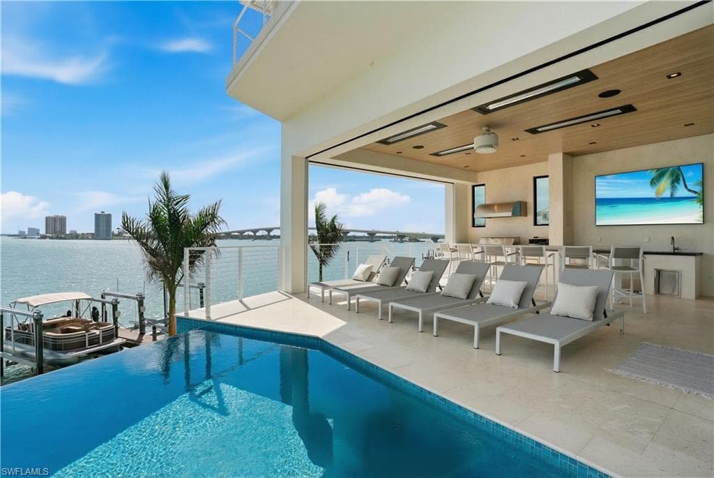 280 Estrellita Dr, Fort Myers Beach, photo 3