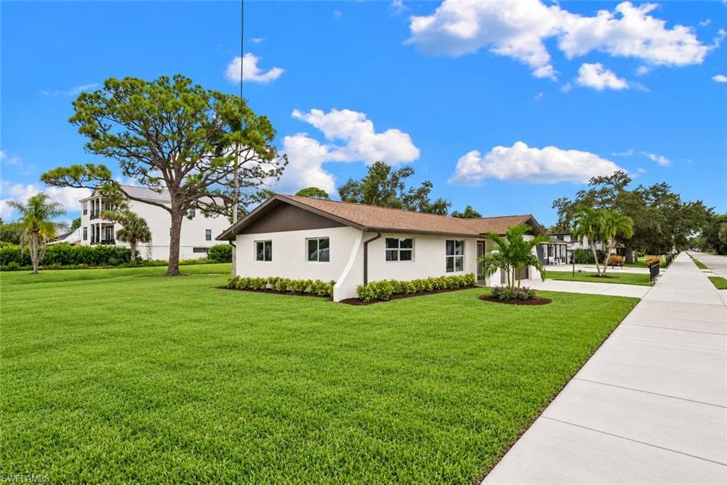 27604 Imperial Shores Blvd, Bonita Springs, photo 2