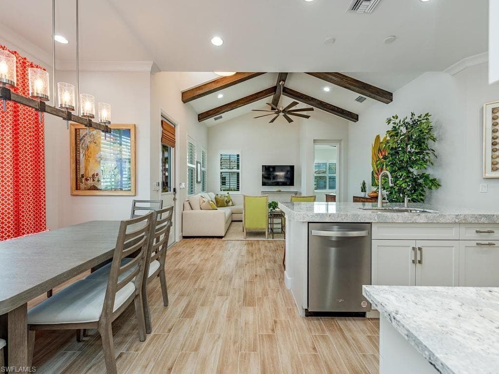 7110 Cayo Coco Ln, Naples