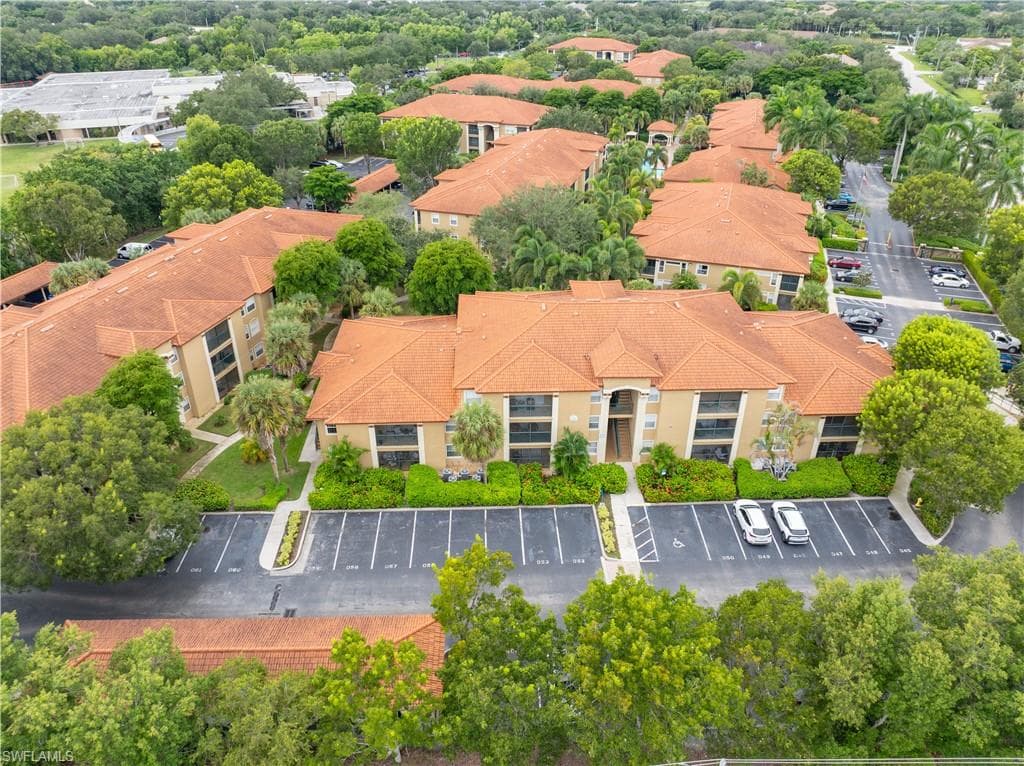 8930 Colonnades Ct #616, Bonita Springs, photo 2