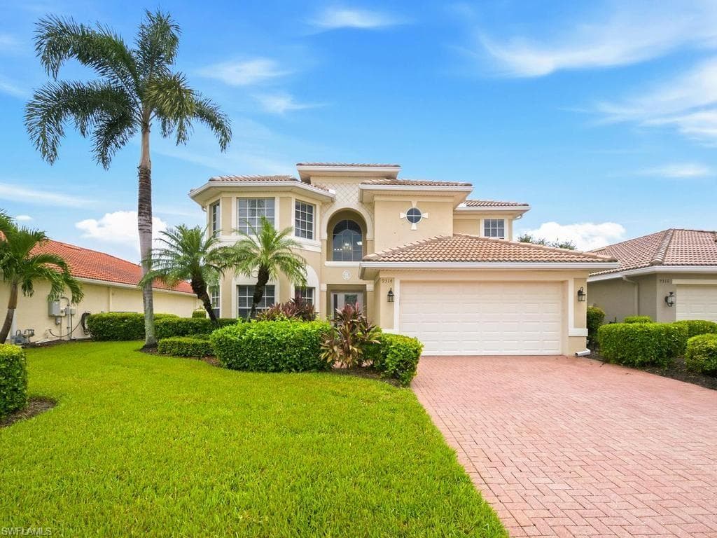 9314 La Bianco St, Estero