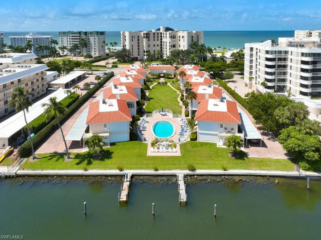 3070 Gulf Shore Blvd #209, Naples
