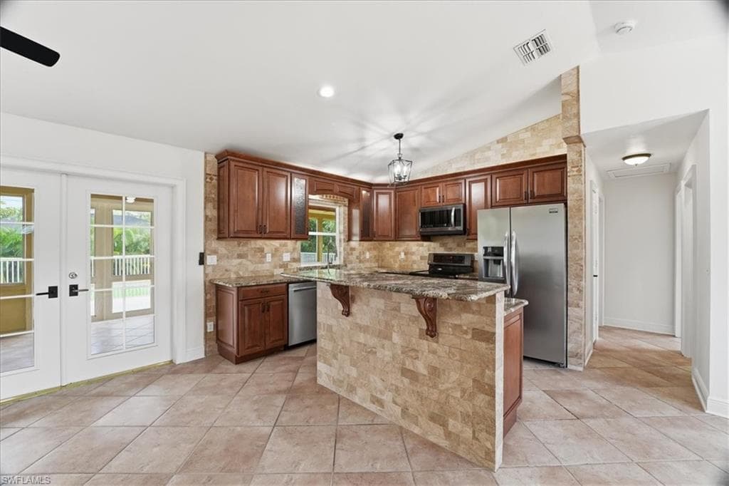18343 Hawthorne Rd, Fort Myers, photo 3