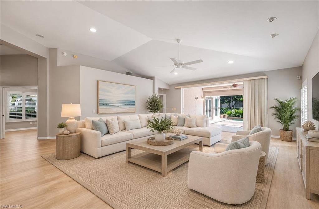 3323 Montara Dr, Bonita Springs, photo 3